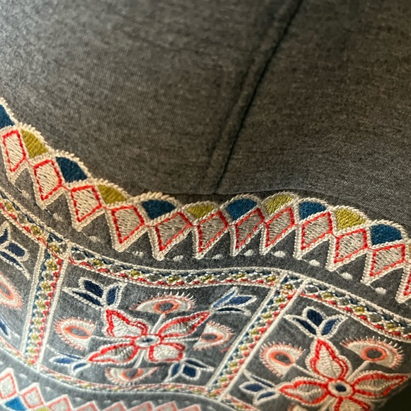 Maeve Anthropologie Gray Embroidered Shift Dress Size 2 - Picture 7 of 8